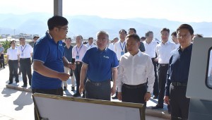 5月6日，，，，，，，国度水利部深入农业水价综合鼎新、推动现代化灌区建设现场会在云南省元谋县成功召开，，，，，，，水利部部长李国英、云南省省长王予波等在元谋项目展厅听取了董事长王浩宇关于今年会节水参加两手发力建设现代化灌区的汇报，，，，，，，并赐与了充分注定。。。。。。